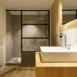 Salle de bain avec douche Tero Lodge Francorchamps