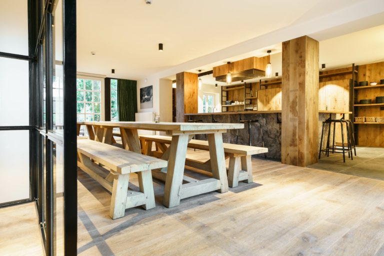 Dining room of tero lodge francorchamps